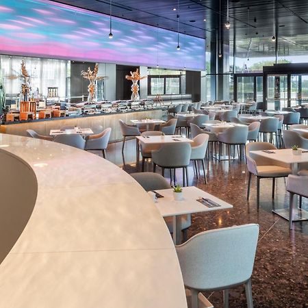 Melia Vienna Hotel Exterior foto The restaurant